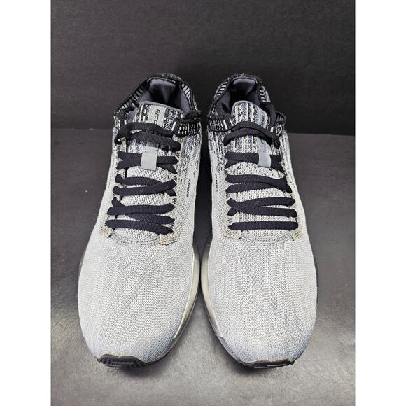 Brooks Men 8.5 Comfy footwear main image 3